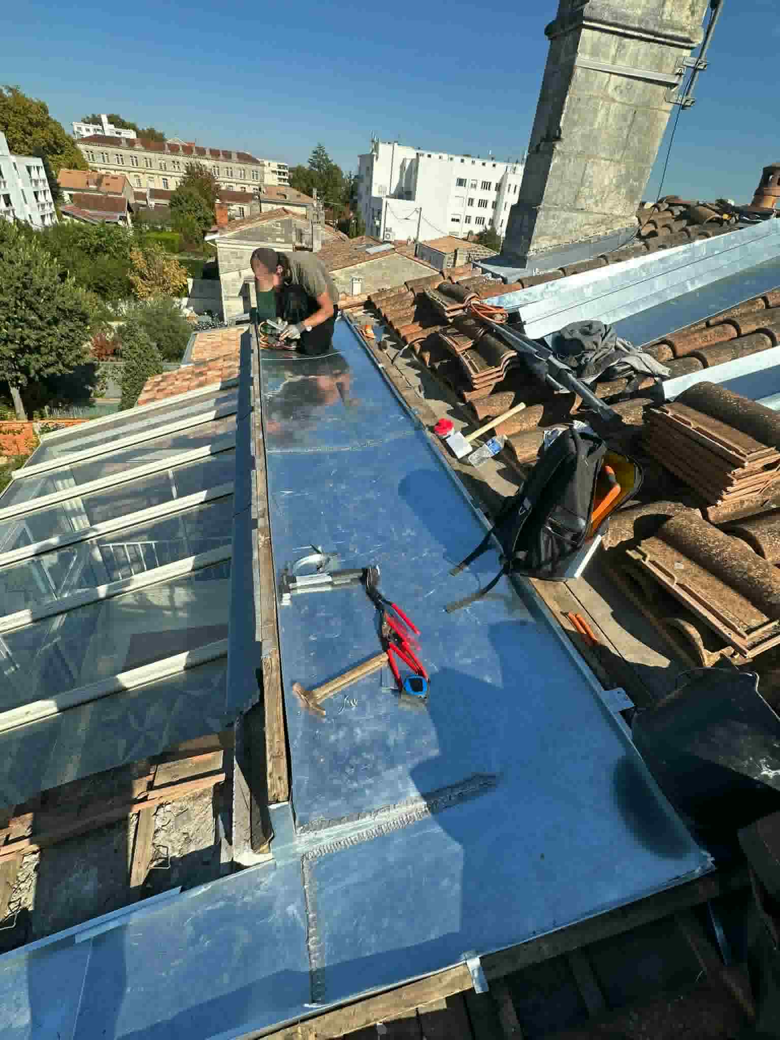 Remplacement de toiture sur une maison de la métropole bordelaise