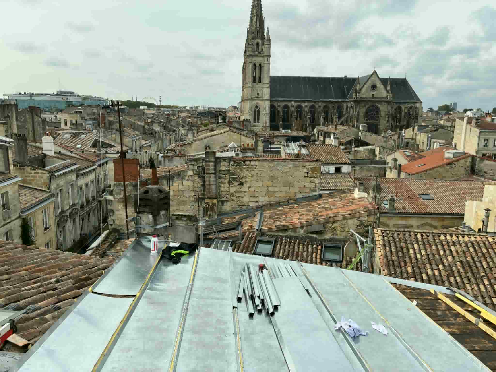 Rénovation complète de toiture sur une maison de la métropole bordelaise